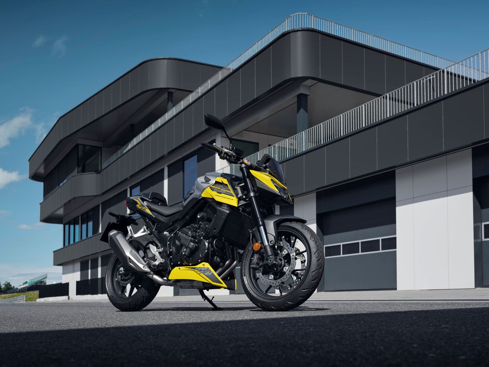 Honda CB750 Hornet 2026 vue avant droit