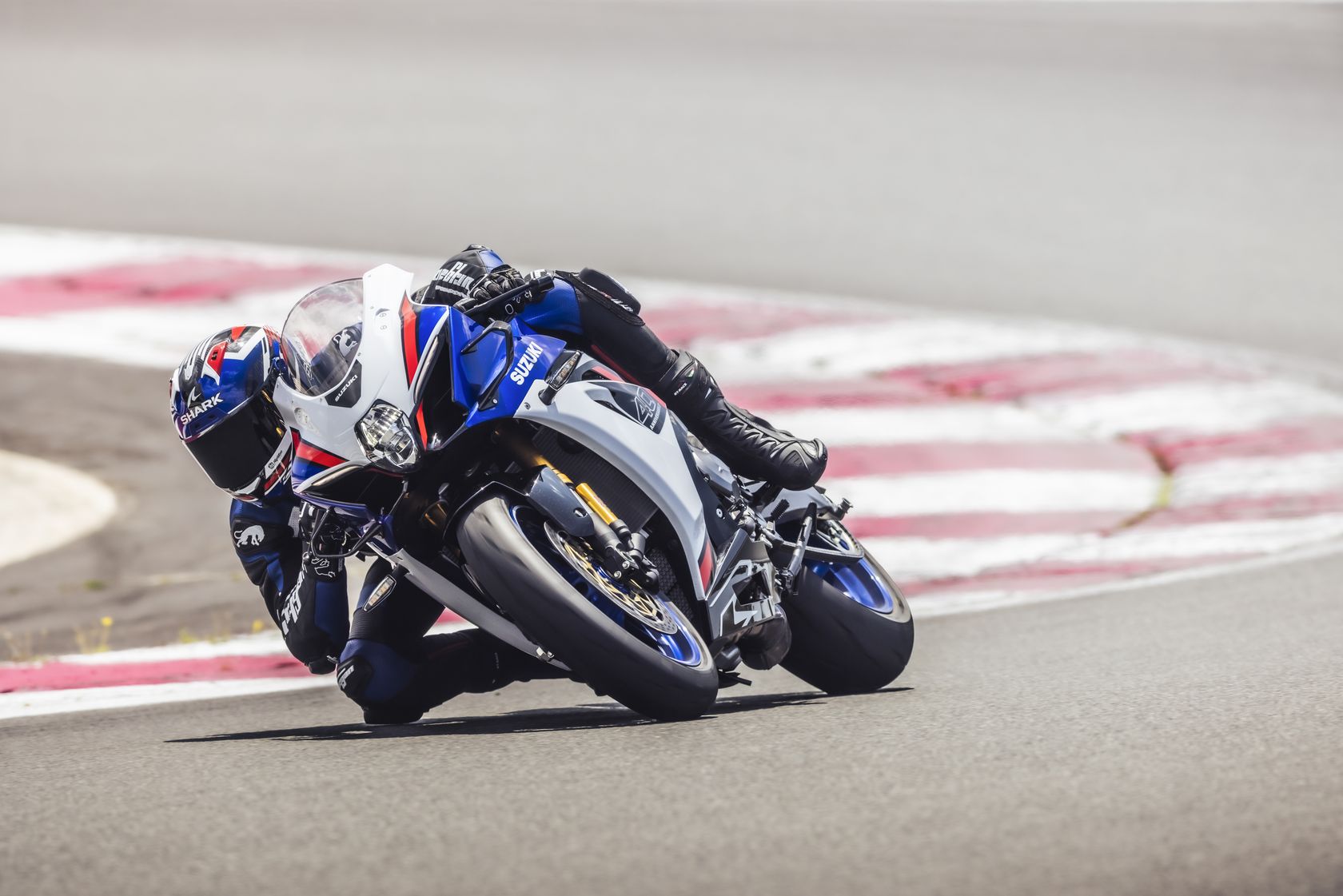 Suzuki GSX-R1000R 2026 sur circuit Suzuki GSX-R1000R 2026 sur circuit