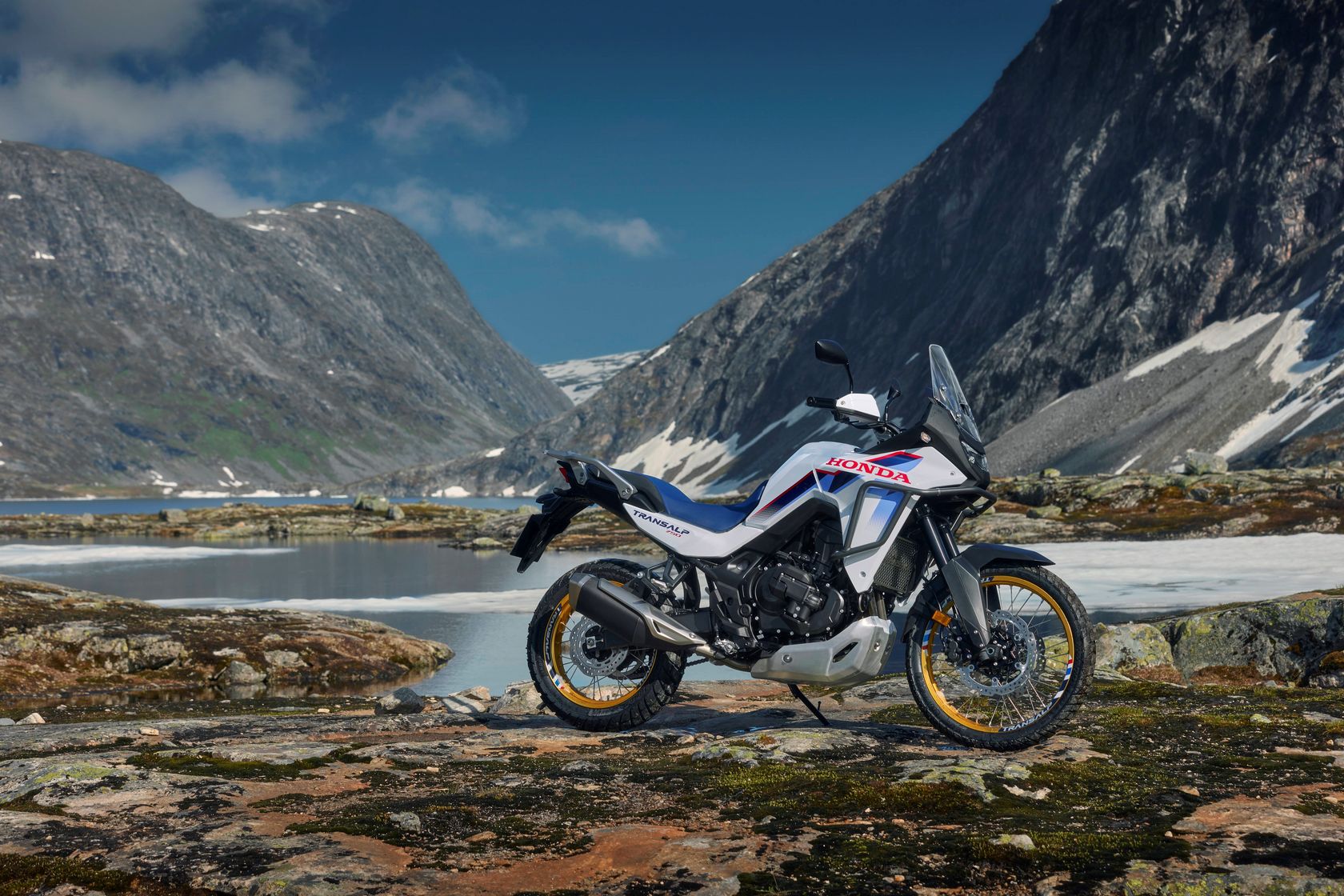 Honda 750 Transalp 2026 en statique