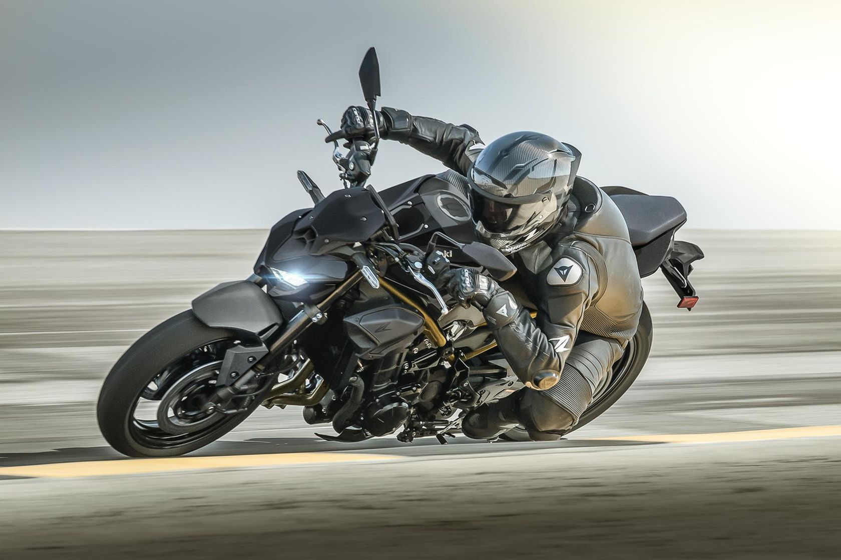 Kawasaki Z900 2026 en action