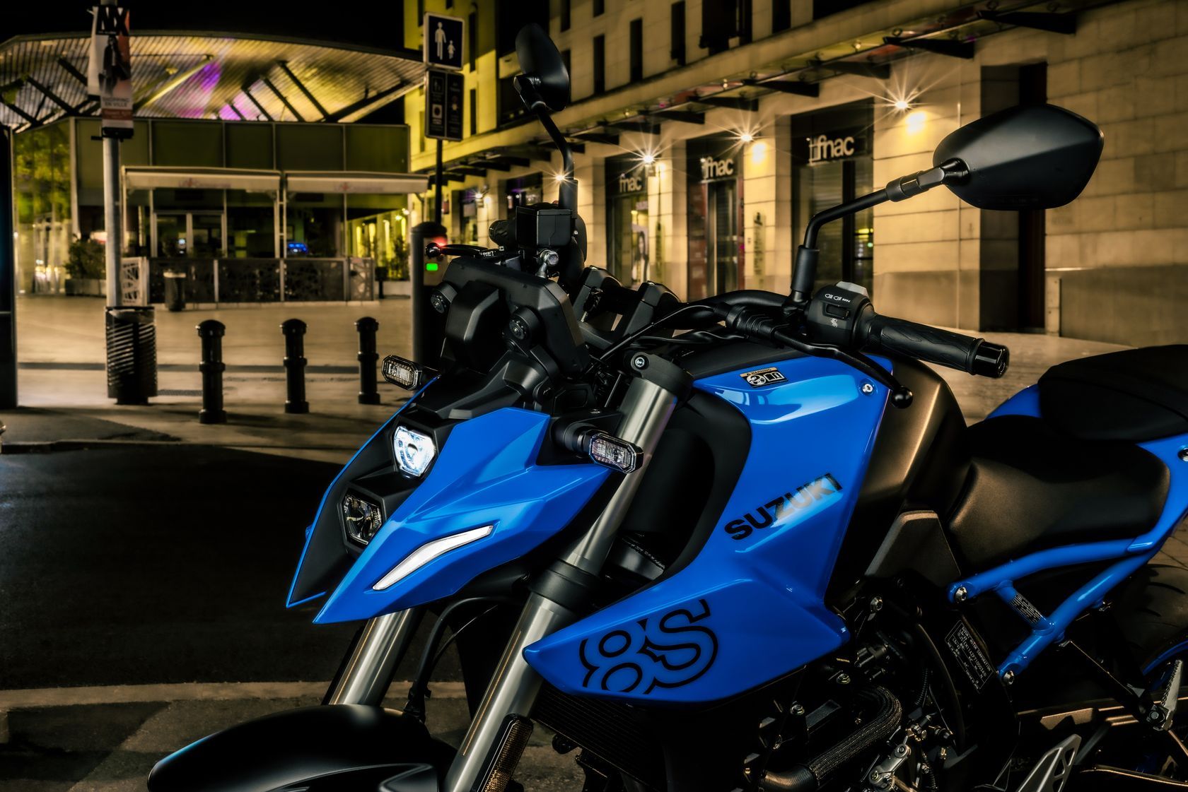Face avant Suzuki GSX-8S 2026