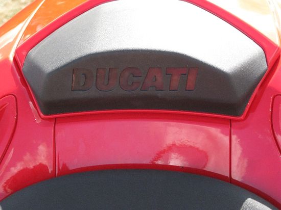 Dosseret Ducati Streetfighter S
