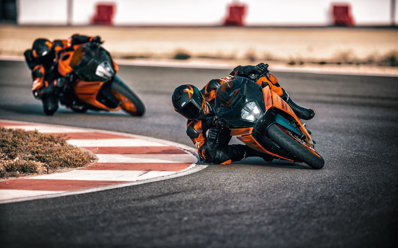 KTM RC 390 sur l'angle