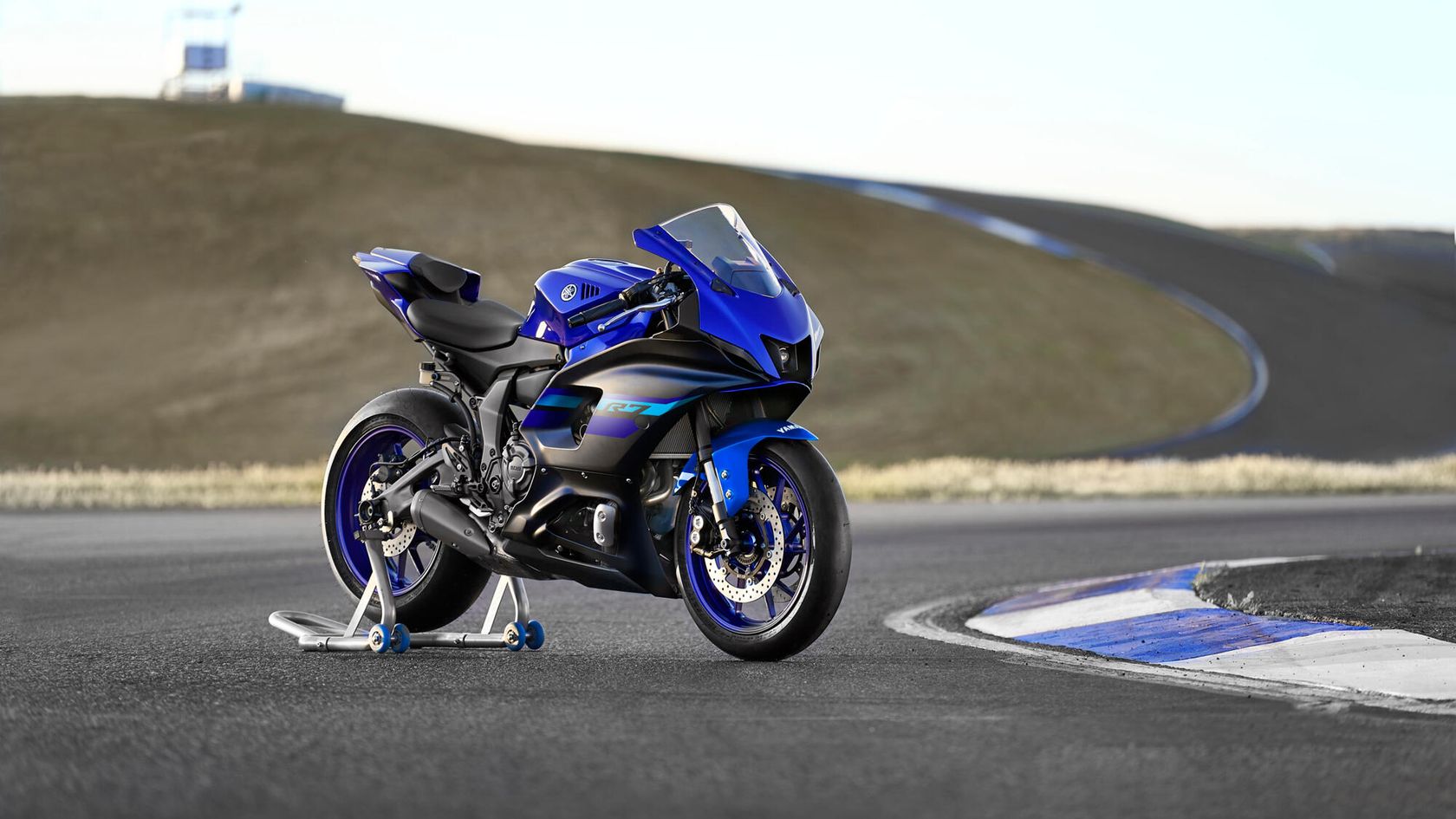 Yamaha R7 2024 Sportive Port e De Tous