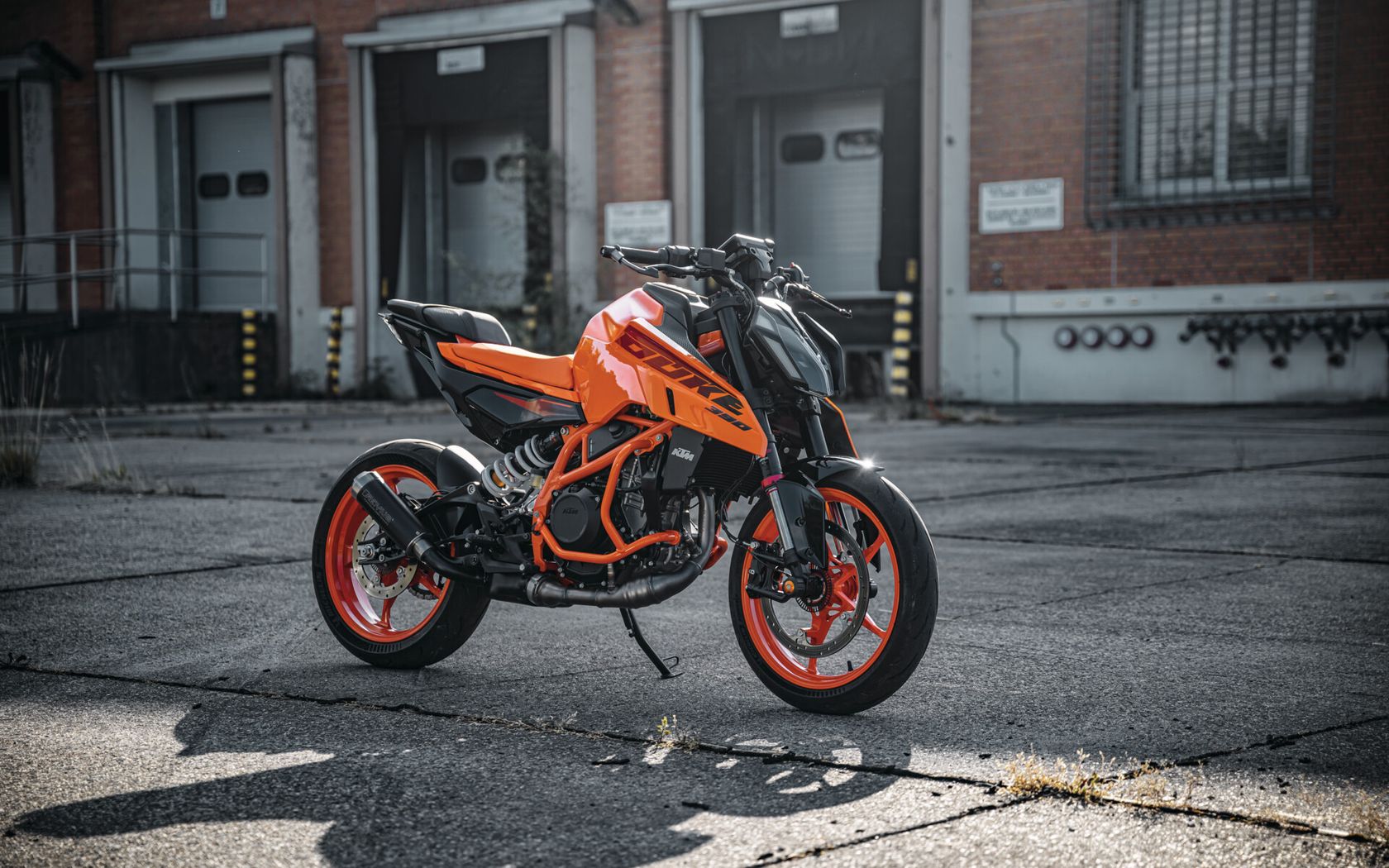 KTM 390 Duke en statique