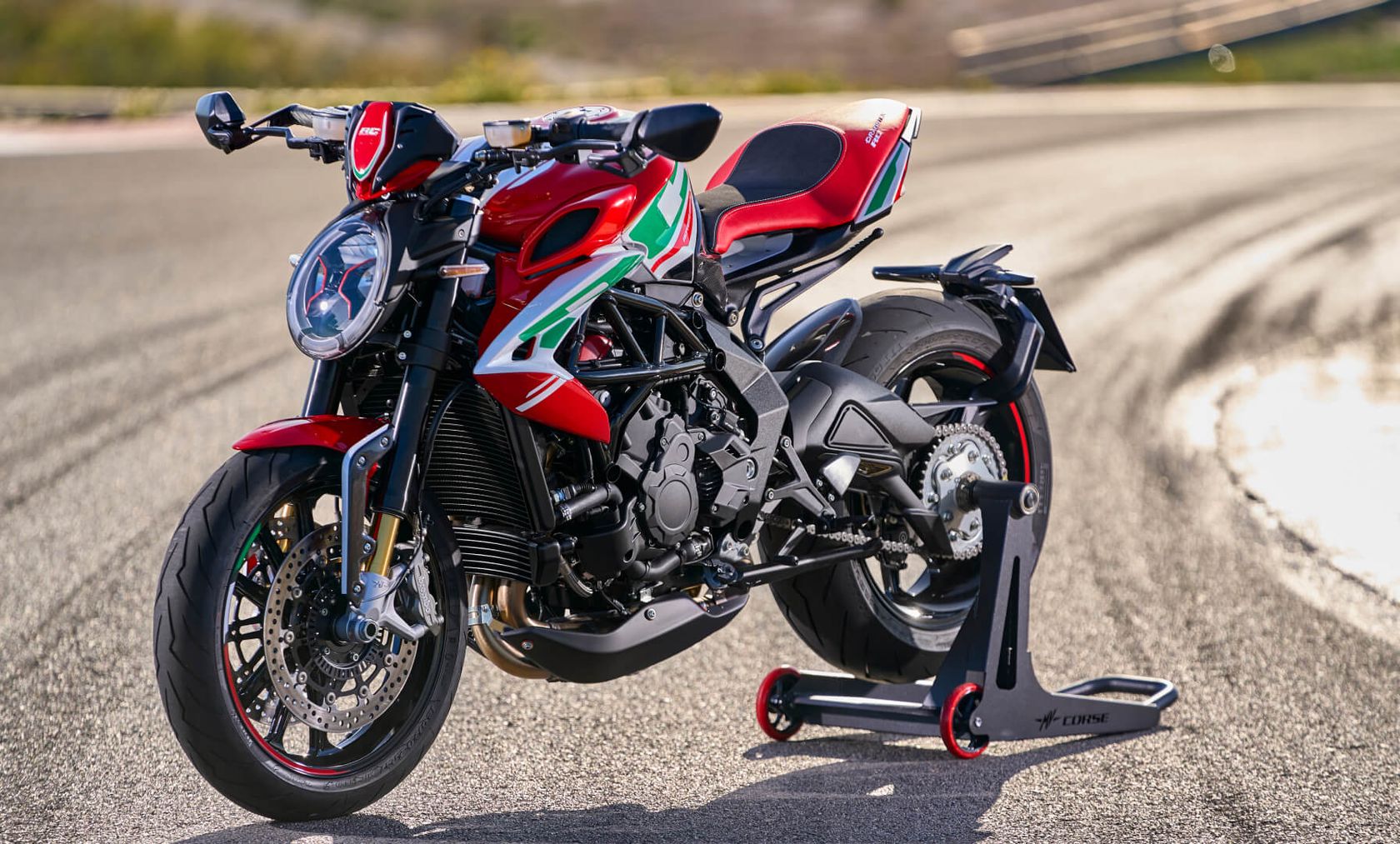 MV Agusta Dragster RC SCS 2024 vue avant gauche