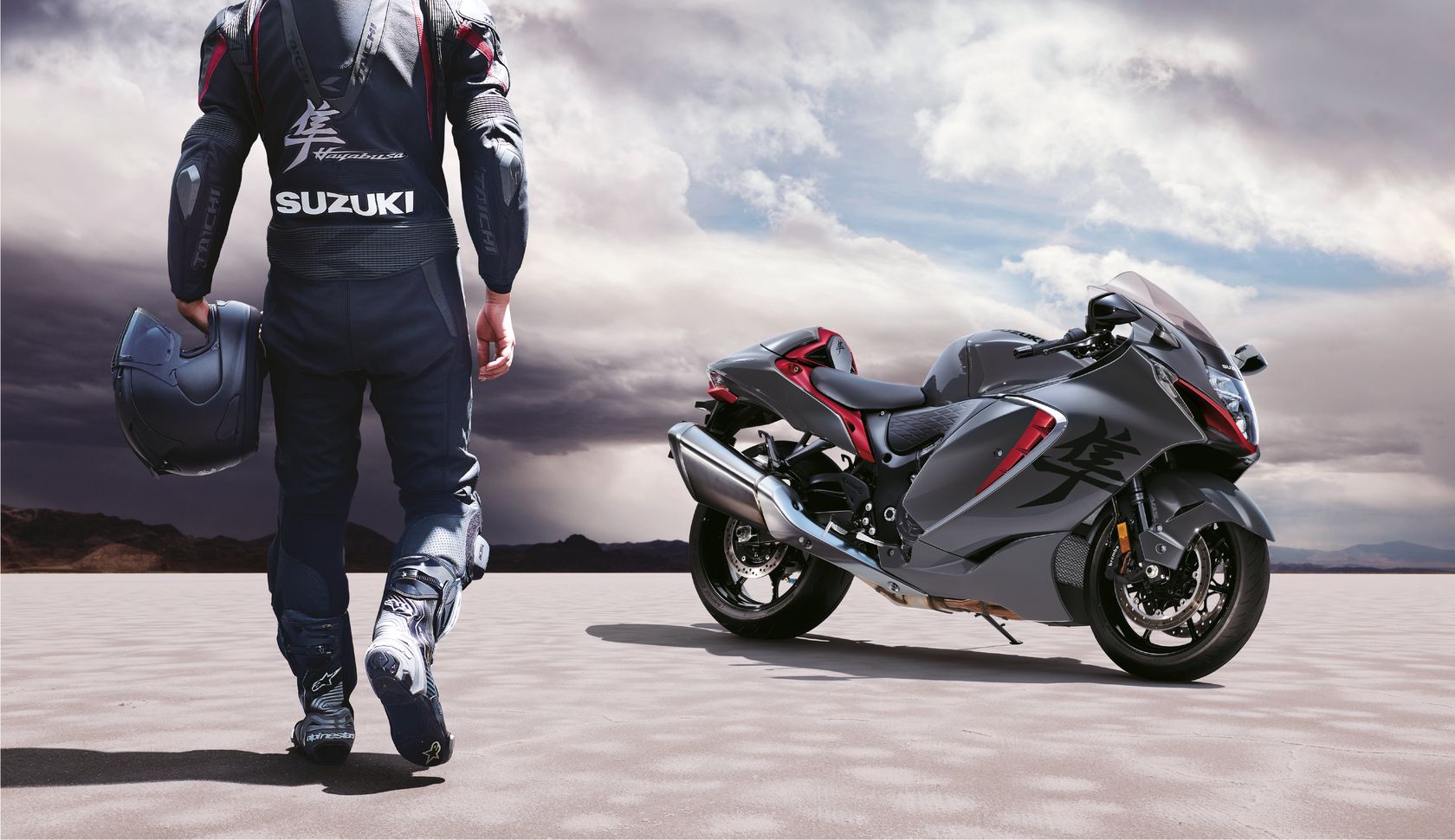 Suzuki Hayabusa 2024 en statique