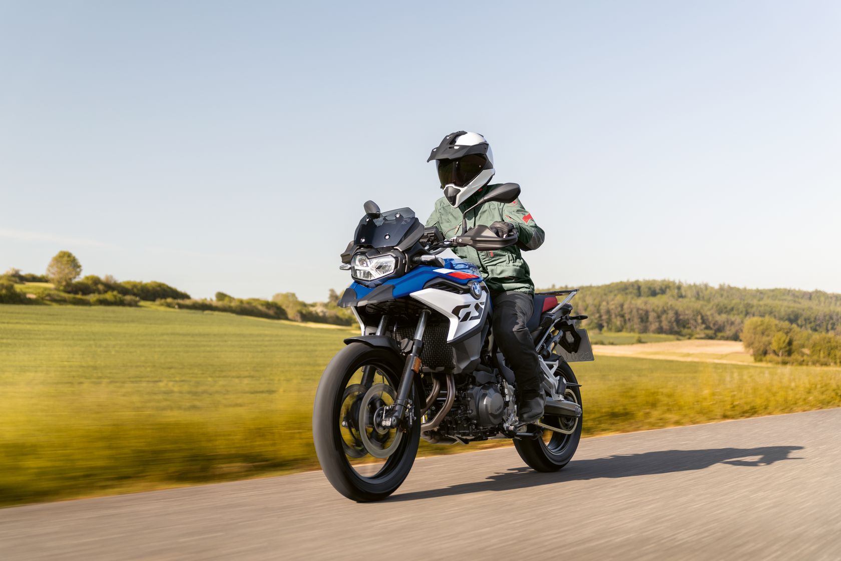 BMW F 800 GS 2025 en action