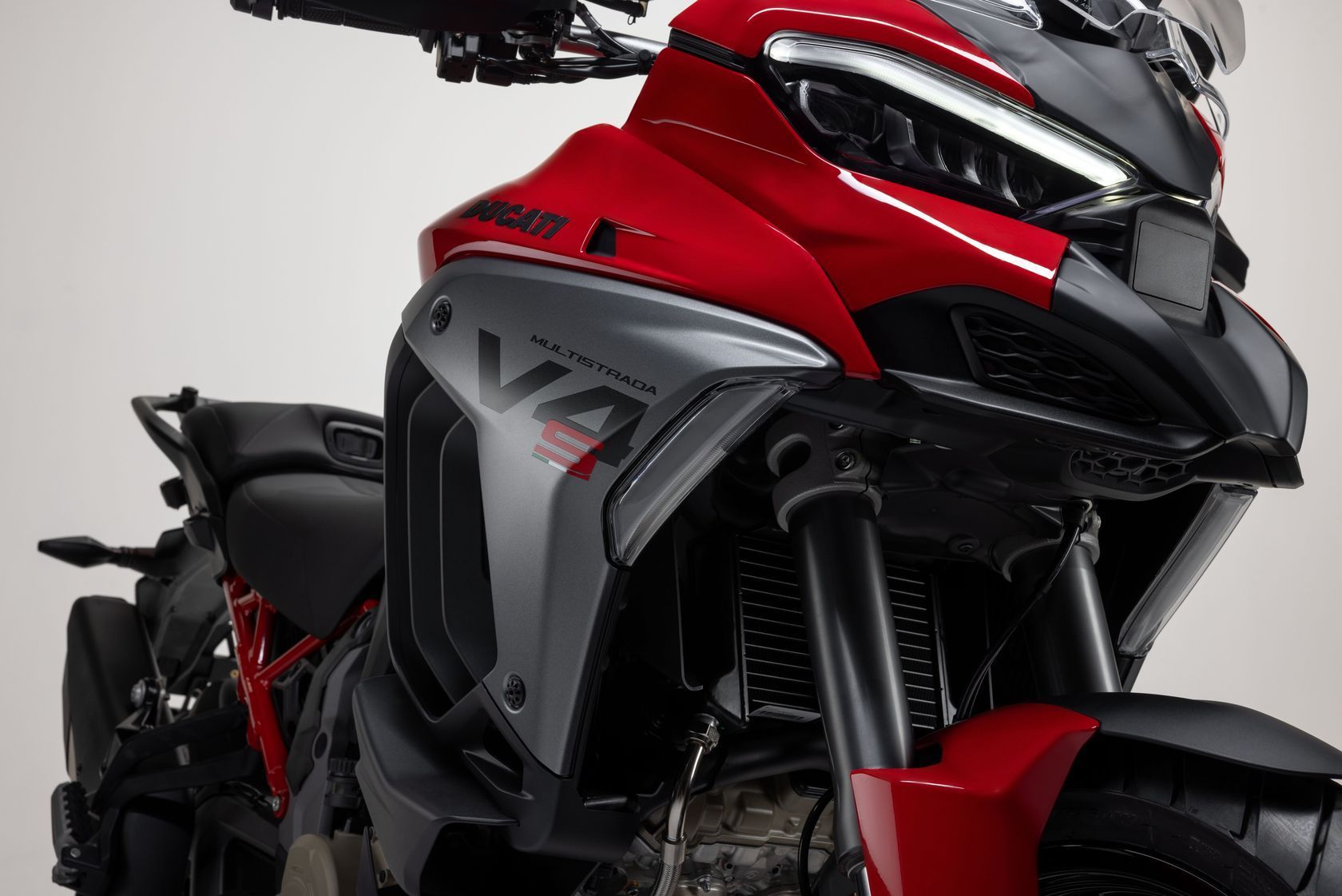 Face avant Ducati Multistrada V4S 2025