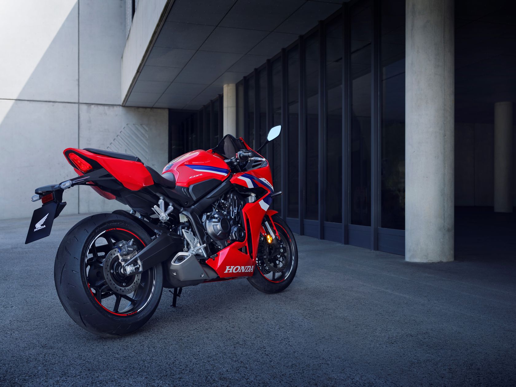 Honda CBR650R 2024 vue arrière