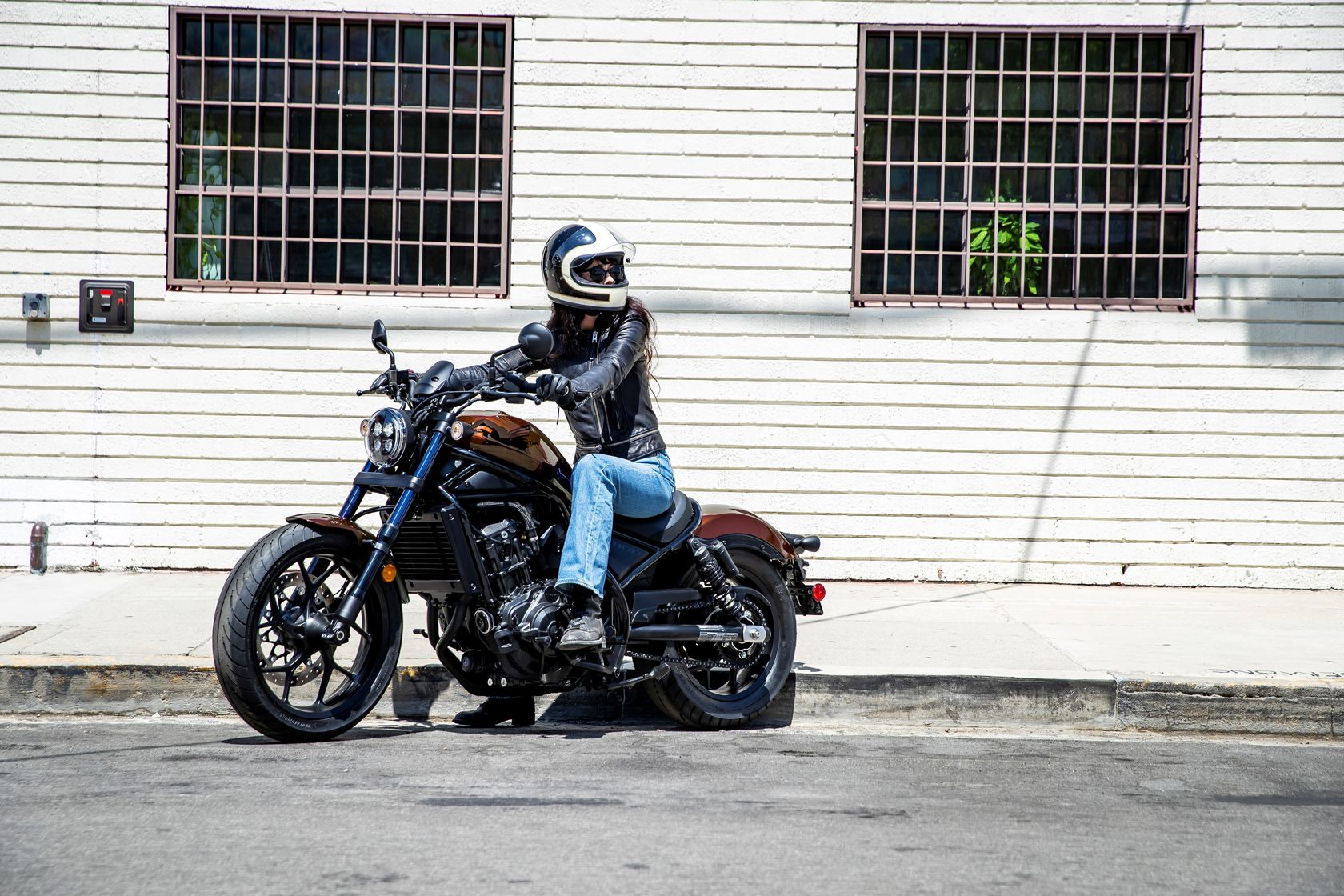 Honda CMX1100 Rebel 2024 en statique