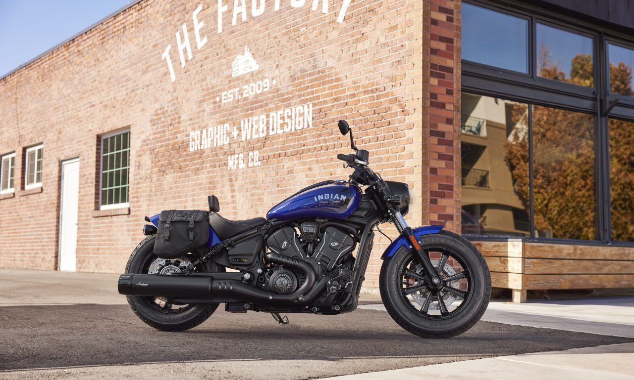 Indian Scout Bobber 2025 bleue