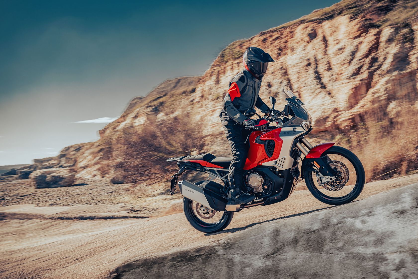 MV Agusta LXP Enduro Veloce 2024 en tout terrain