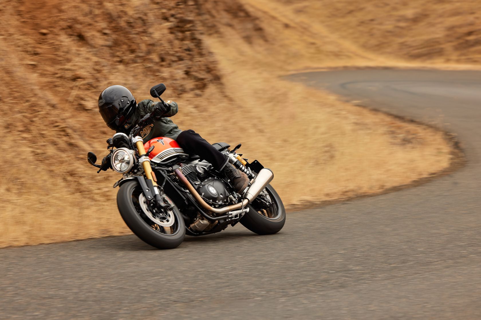 Triumph Speed Twin 1200 RS 2025 en action