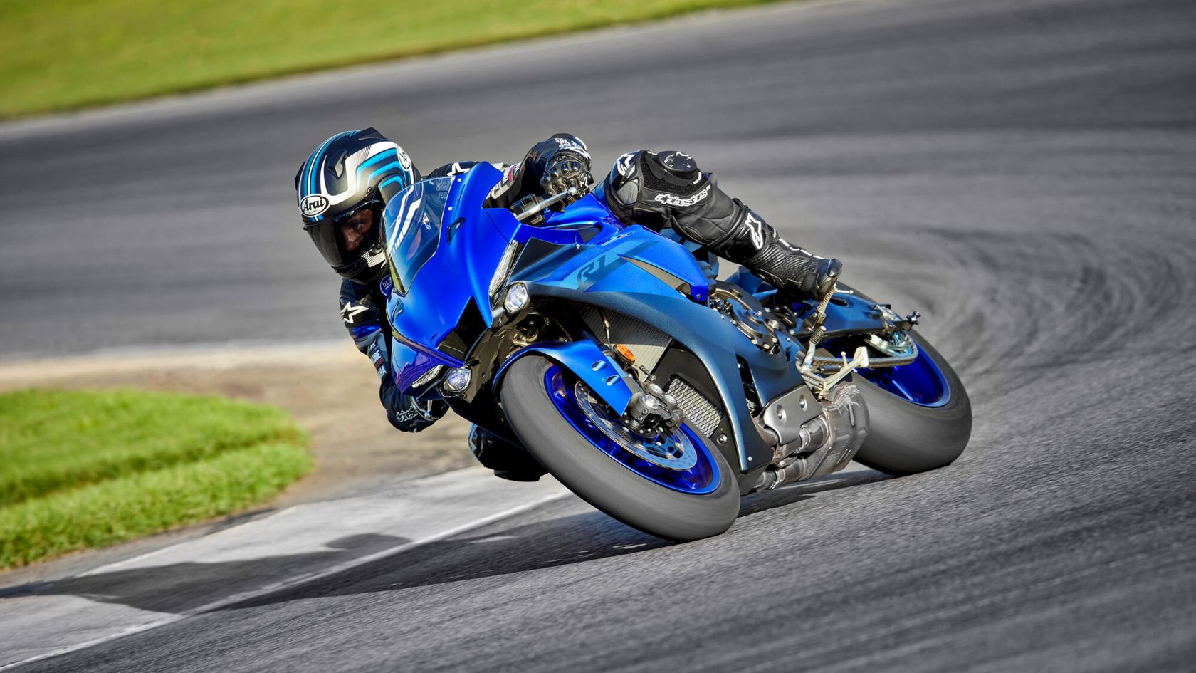 Yamaha R1 2024 en action