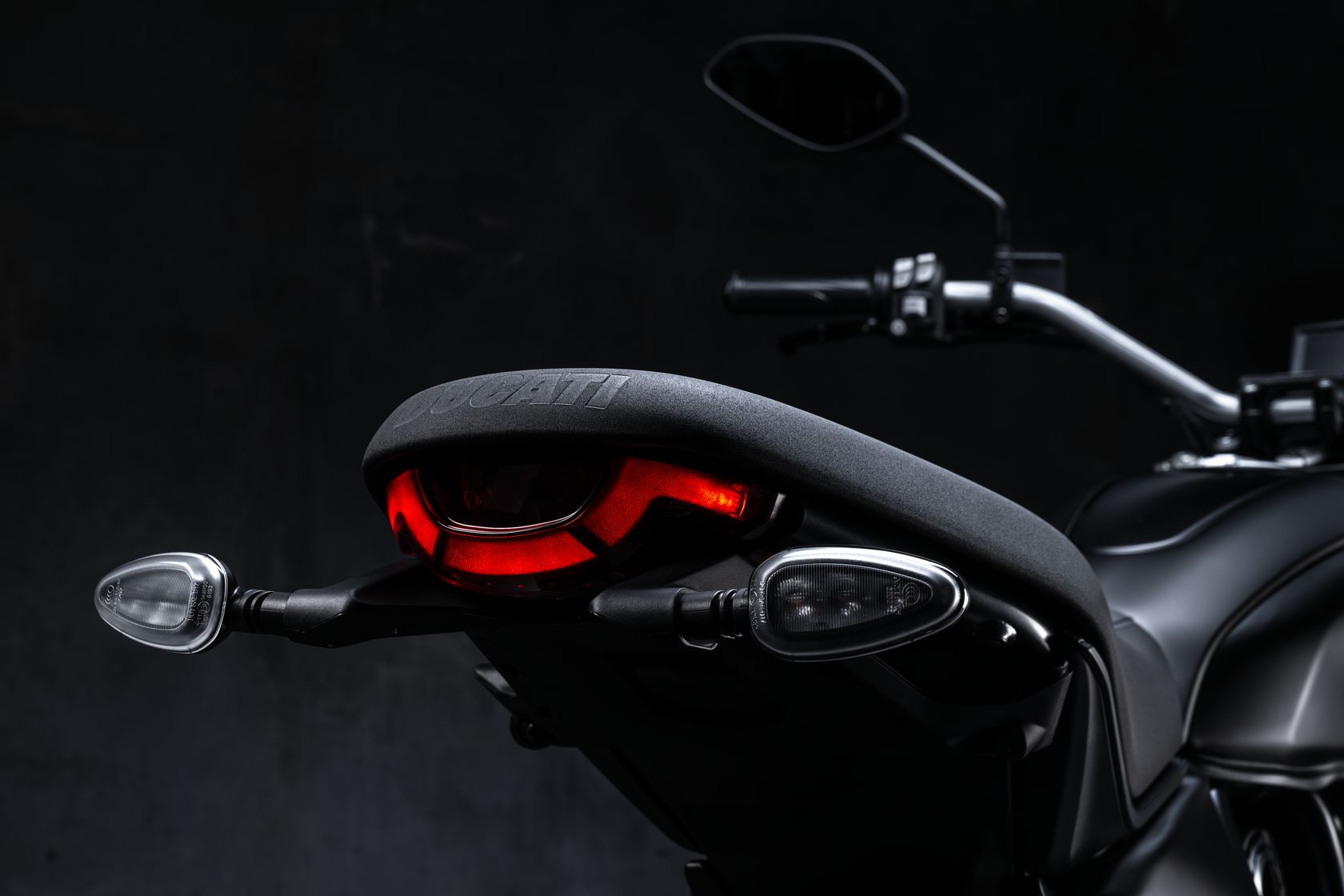 Feu arrière Ducati Scrambler Icon Dark 2025