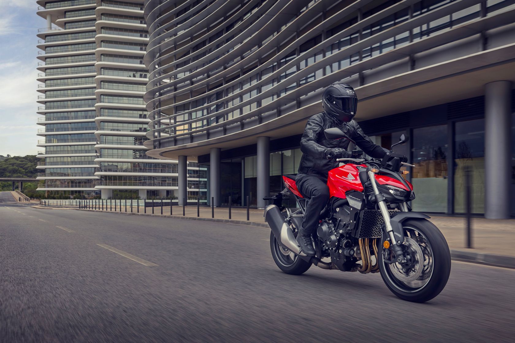 Honda CB1000 Hornet 2025 en action