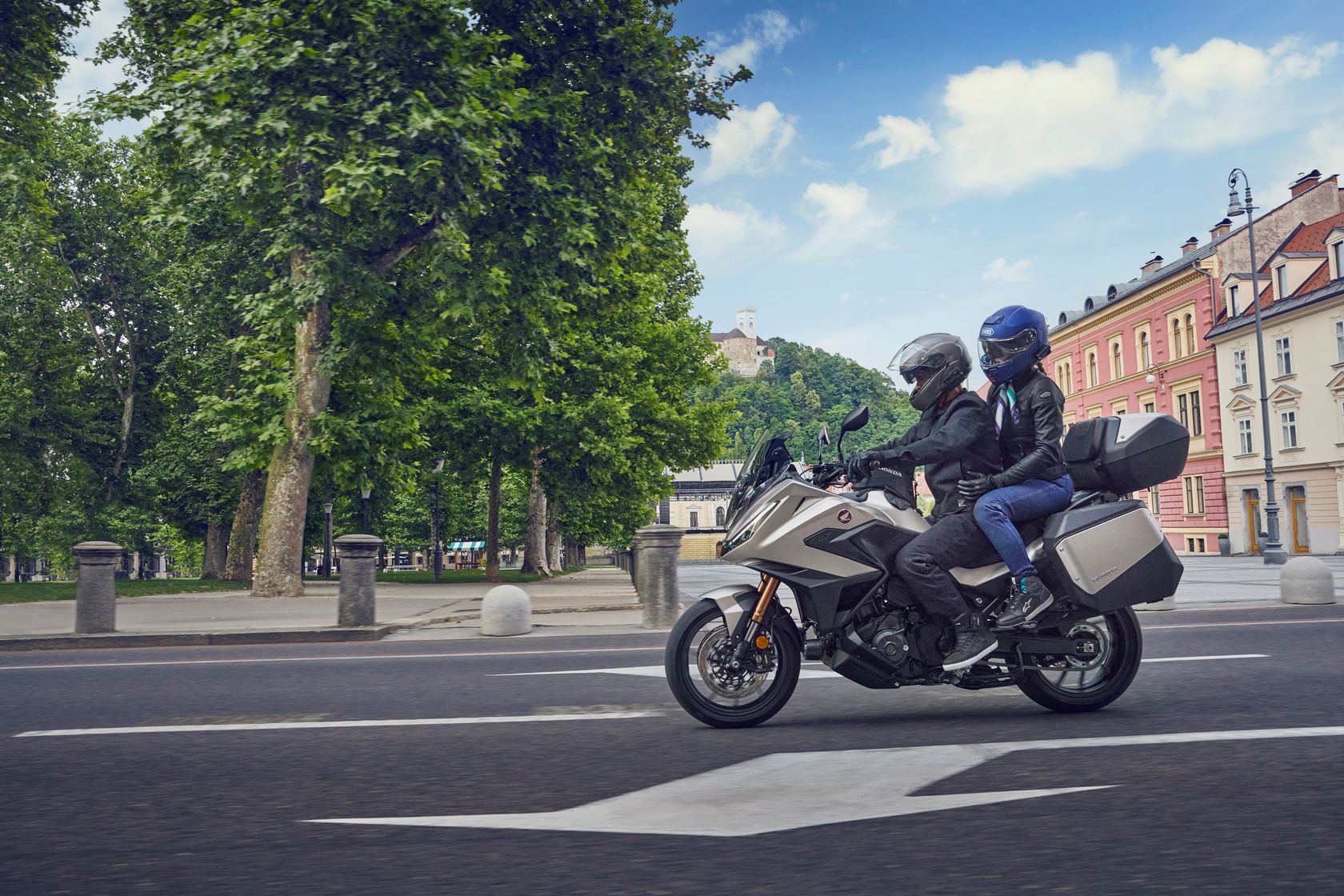 Honda NT1100 2025 en duo