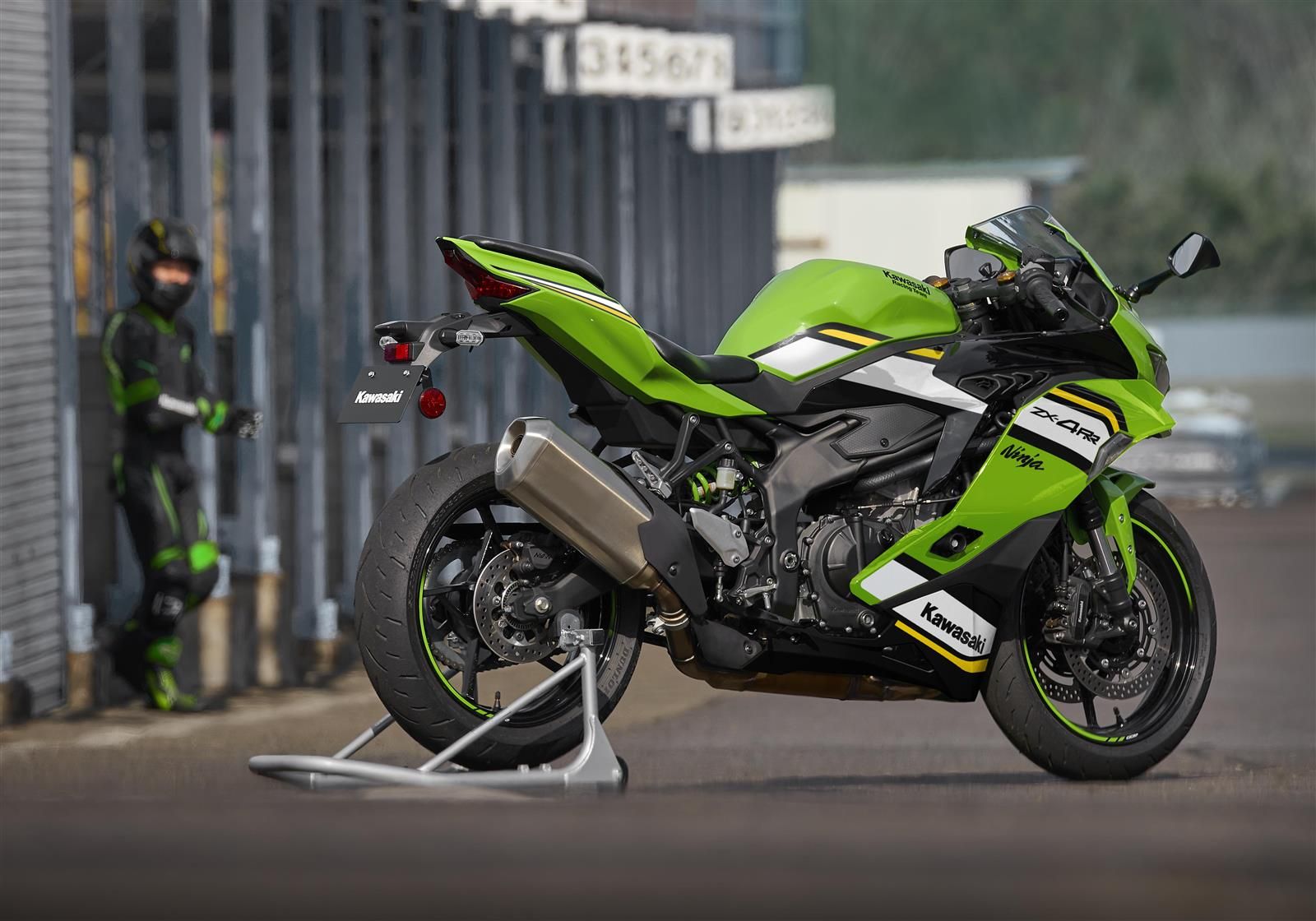 Kawasaki ZX-4RR 2025 vue arrière droit