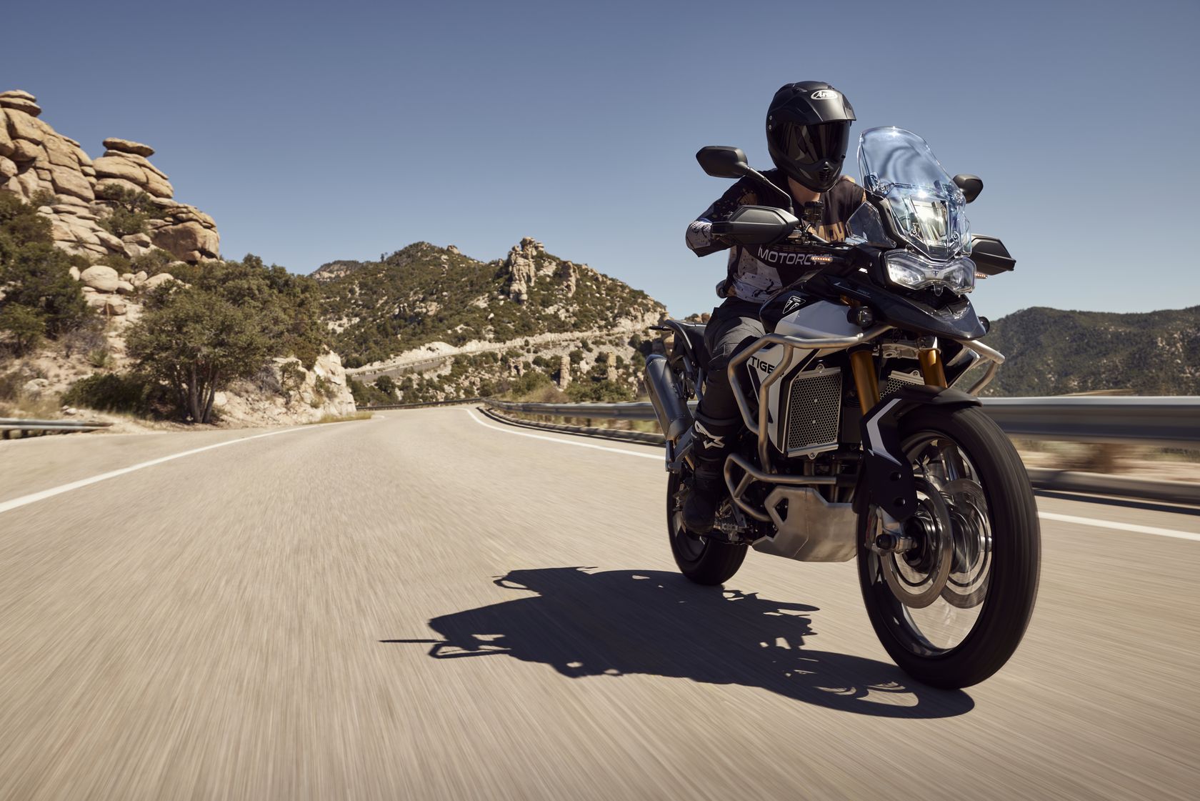 Triumph Tiger 900 Rally Pro 2024 sur route