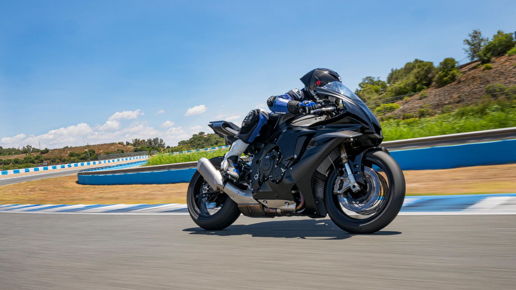 Yamaha R1 Race 2025 en action