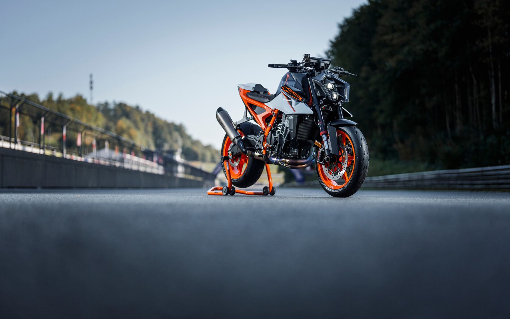 KTM 990 Duke R 2025