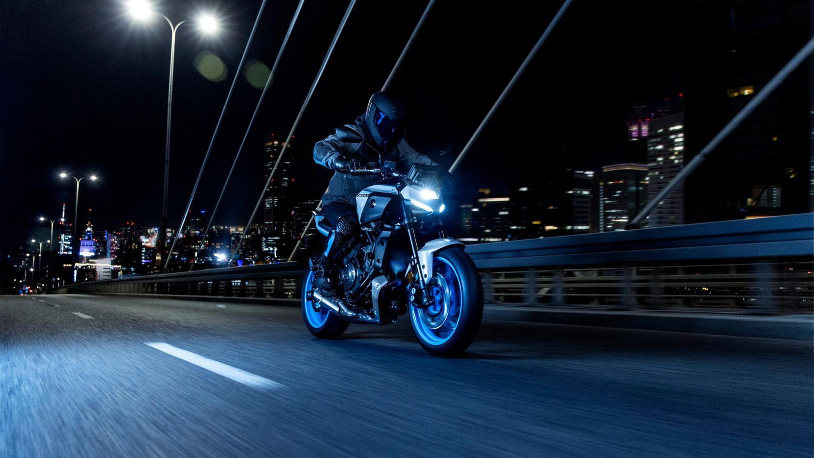 Yamaha MT-07 2025 en action