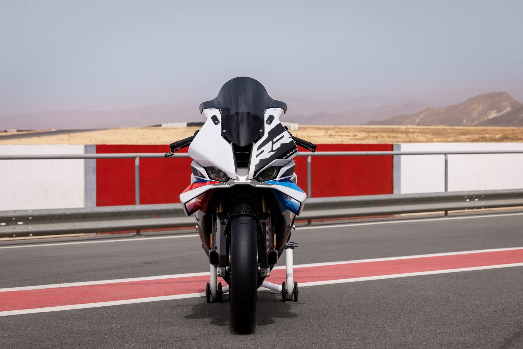 BMW S1000RR 2025 vue de face