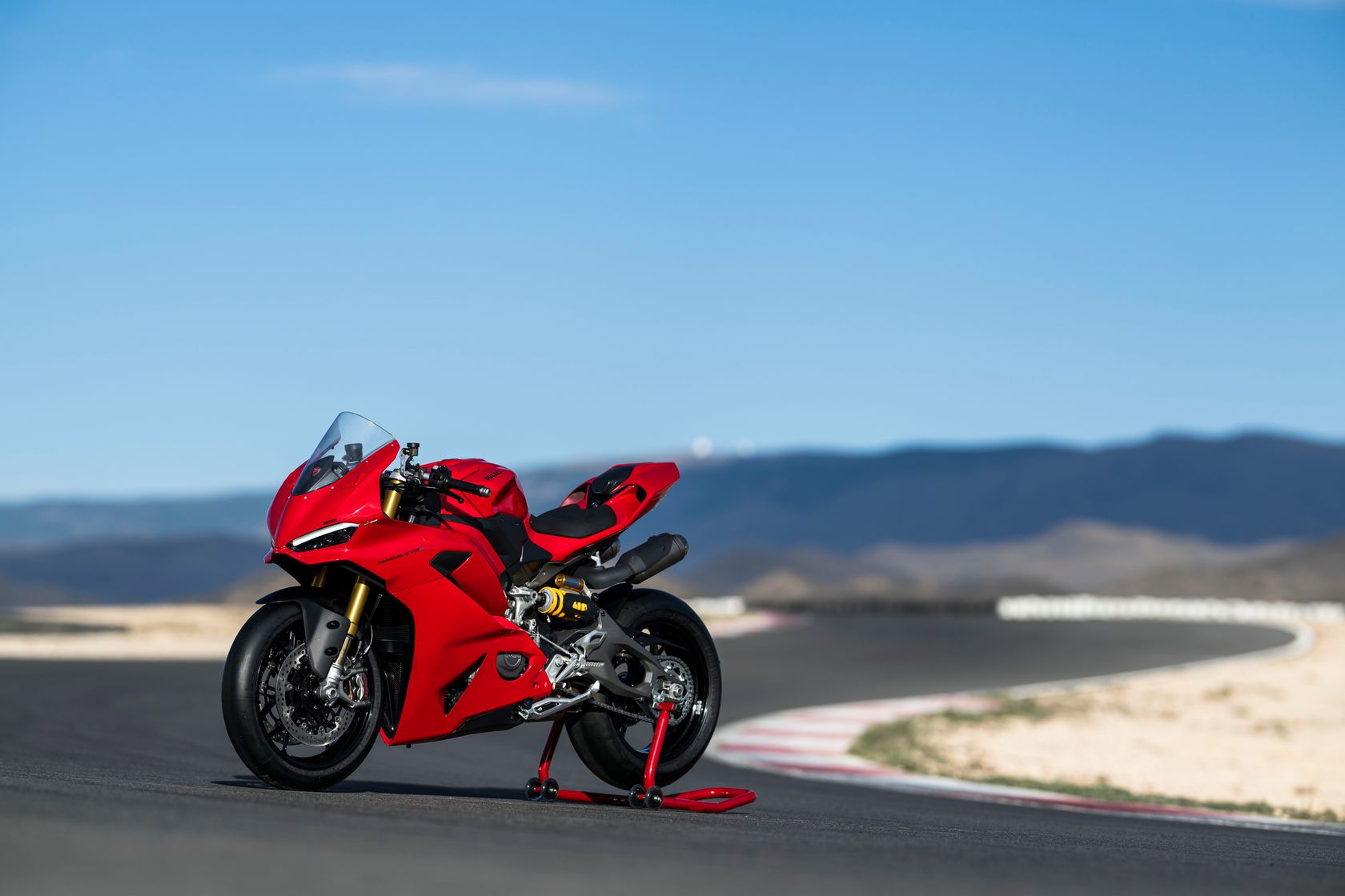 Ducati Panigale V2S 2025 vue avant gauche