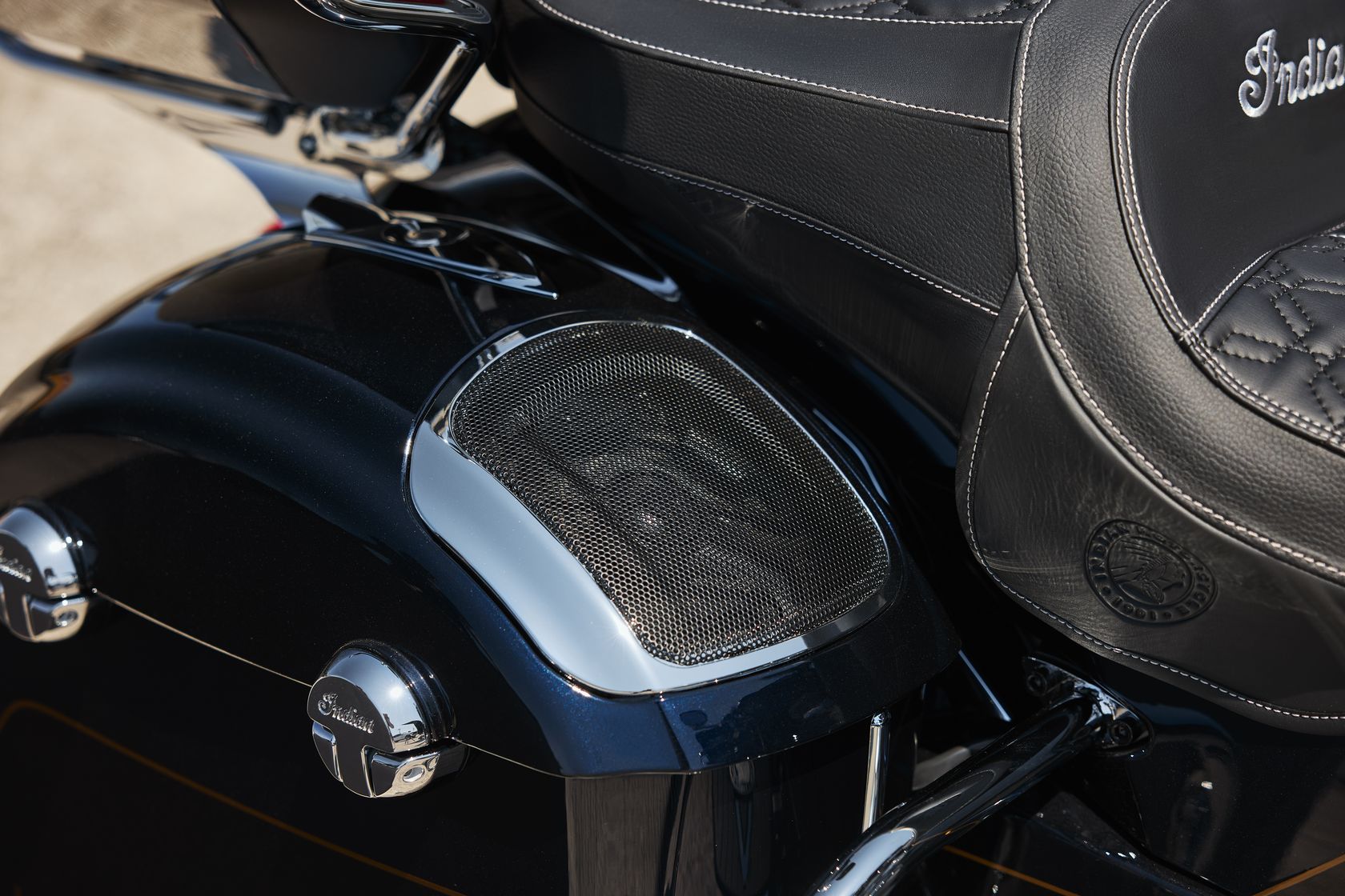 Haut Parleur Indian Roadmaster Elite 2025