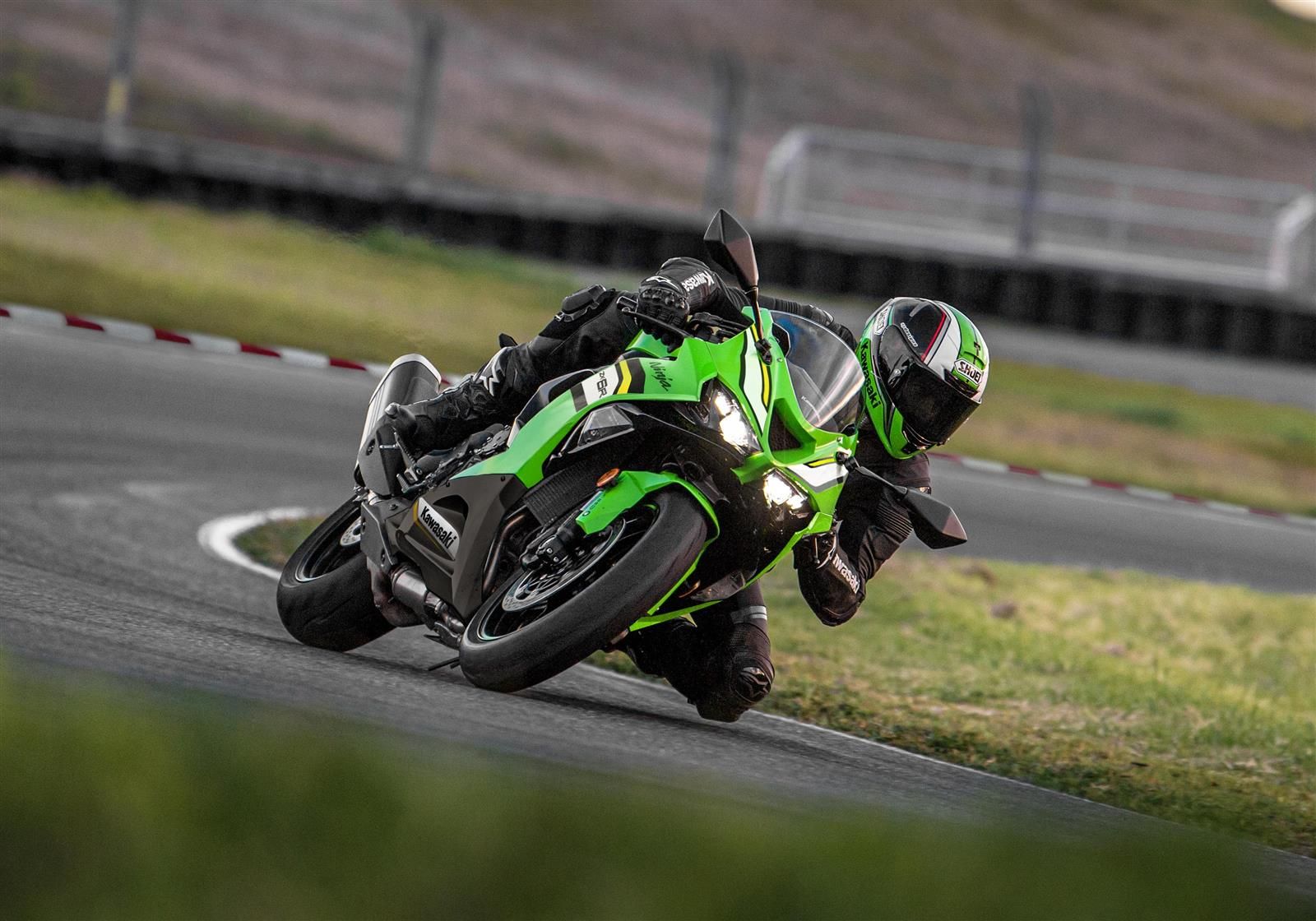 Kawasaki ZX-6R 2025 en action