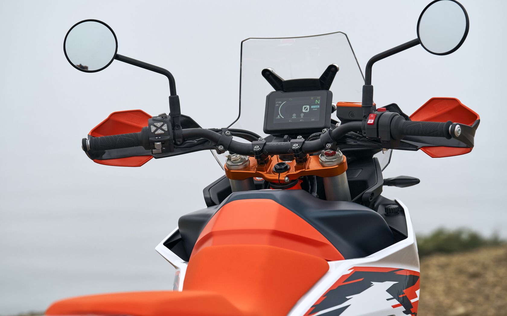 KTM 890 Adventure R 2025 vue cockpit