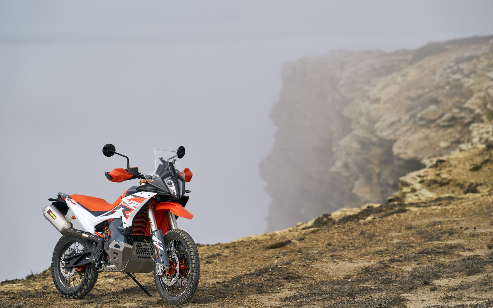 KTM 890 Adventure R 2025 en statique