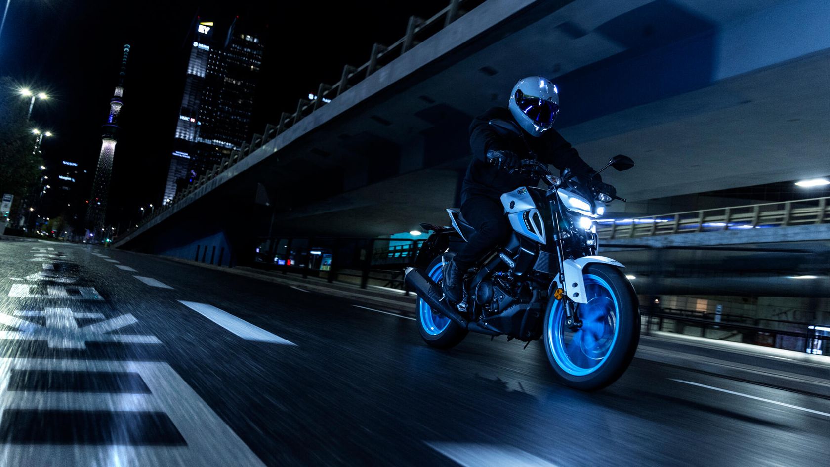 Yamaha MT-125 2025 en action