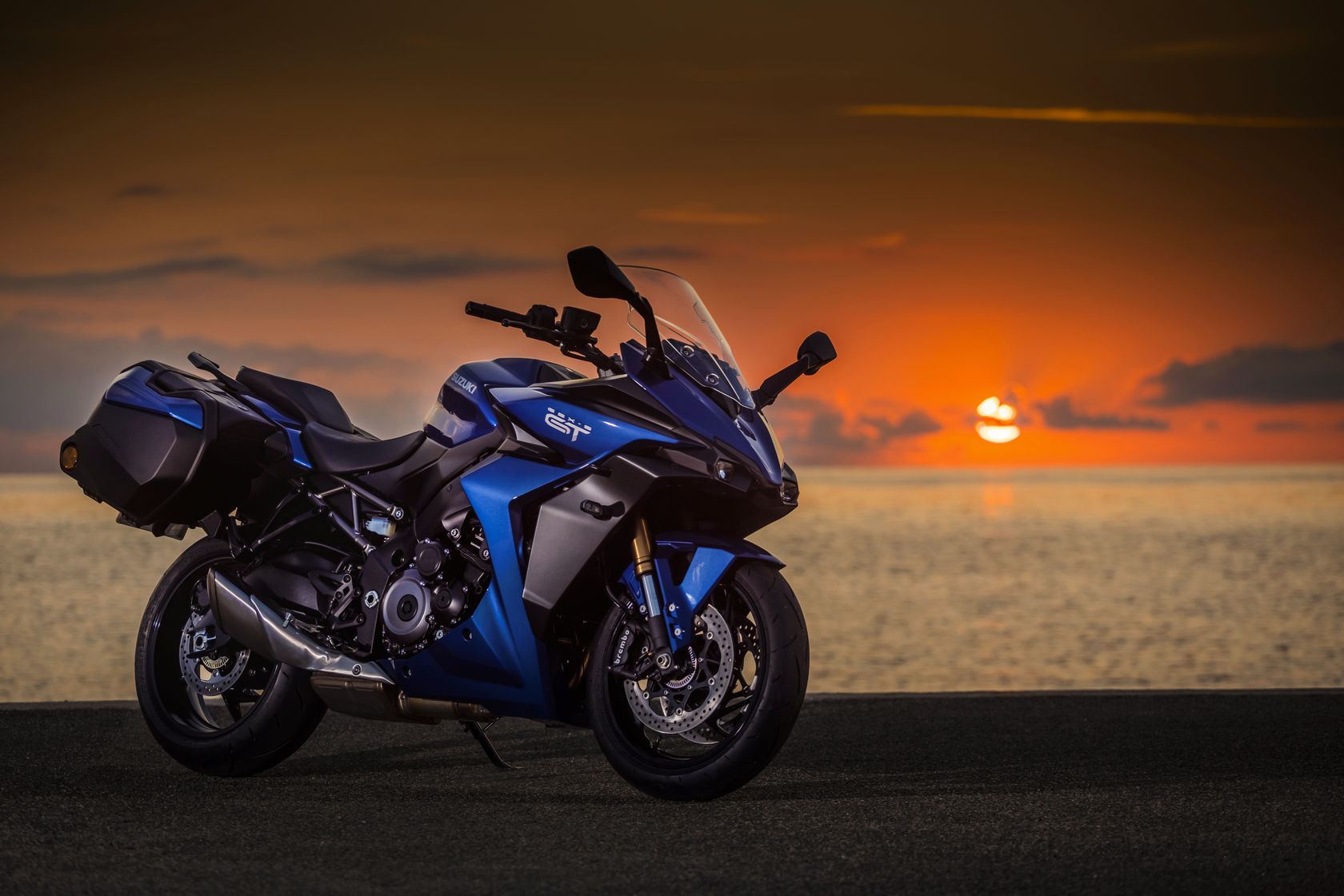 Suzuki GSX-S1000GT + 2025 en statique