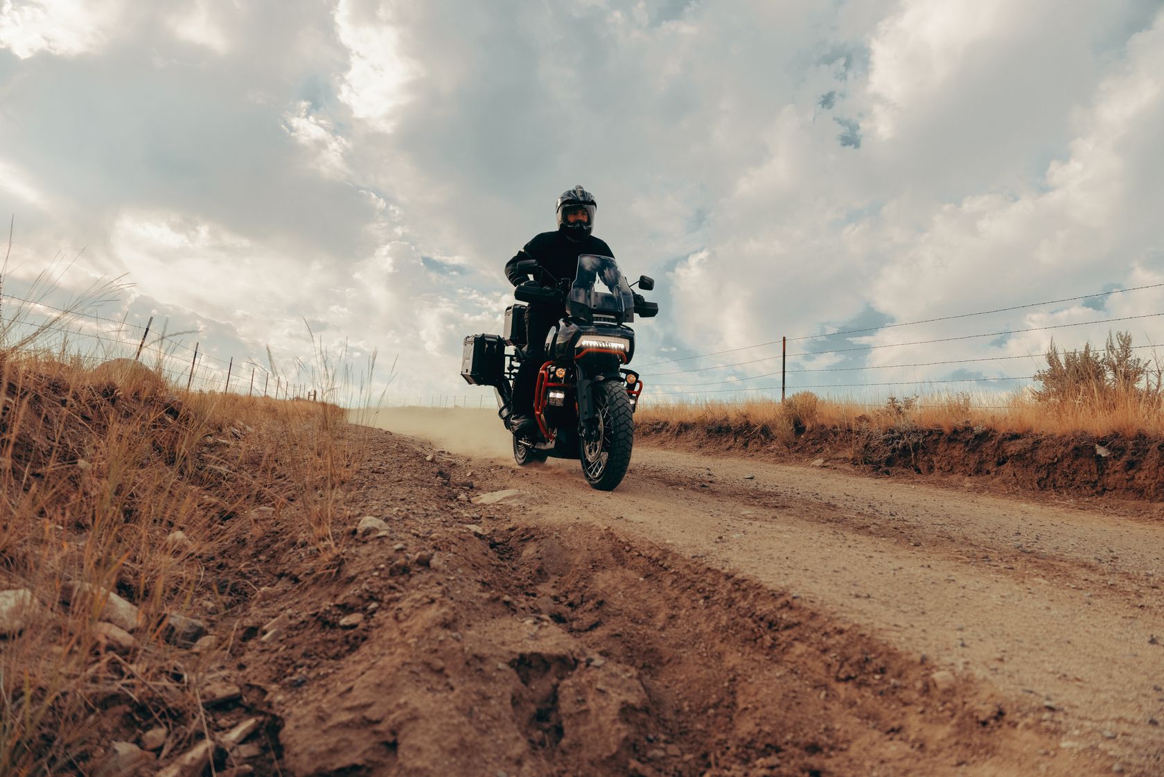 Harley Davidson CVO Pan America 2025 en off road