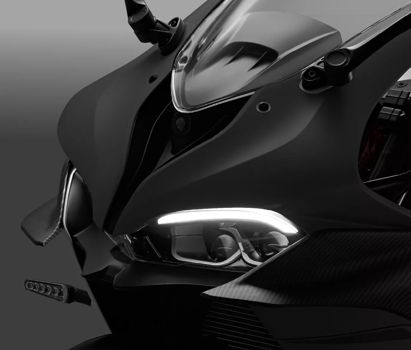 Face QJMotor SRK 921 RR 2025
