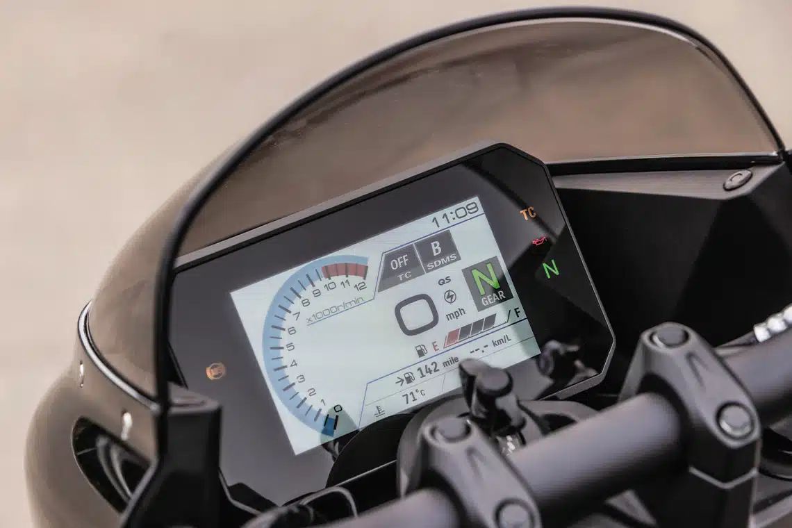 Ecran Suzuki GSX-8TT 2025