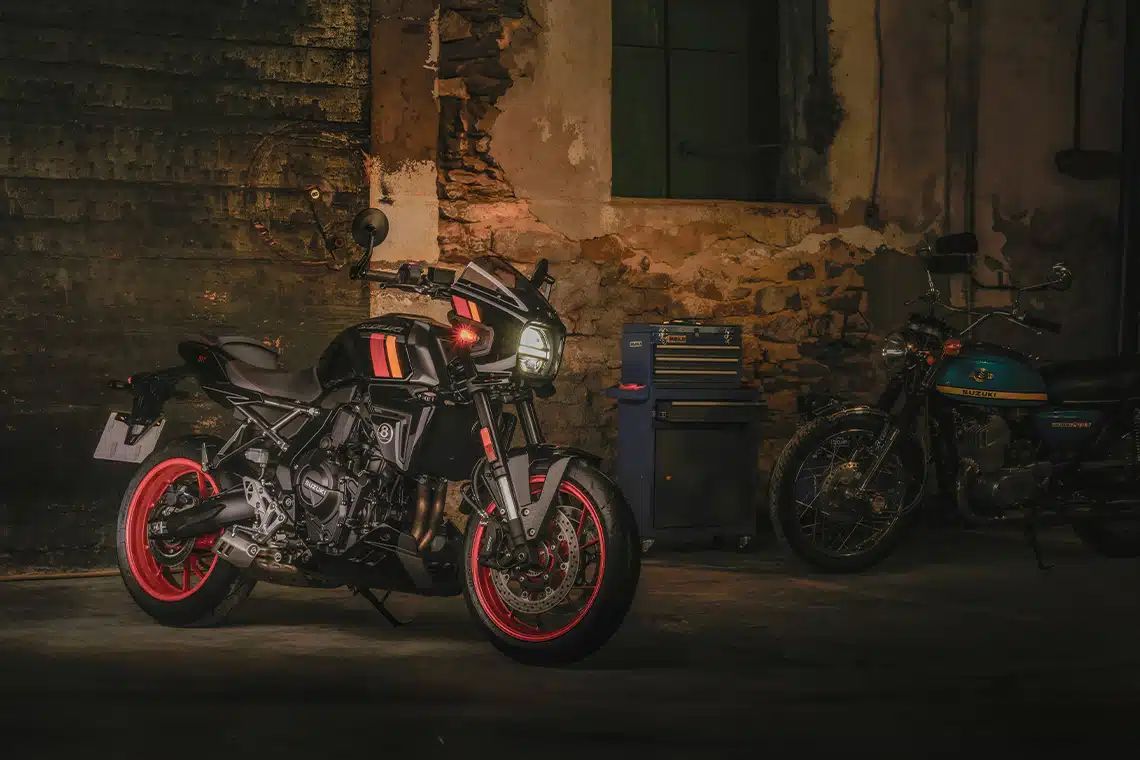 Suzuki GSX-8TT 2025 en statique