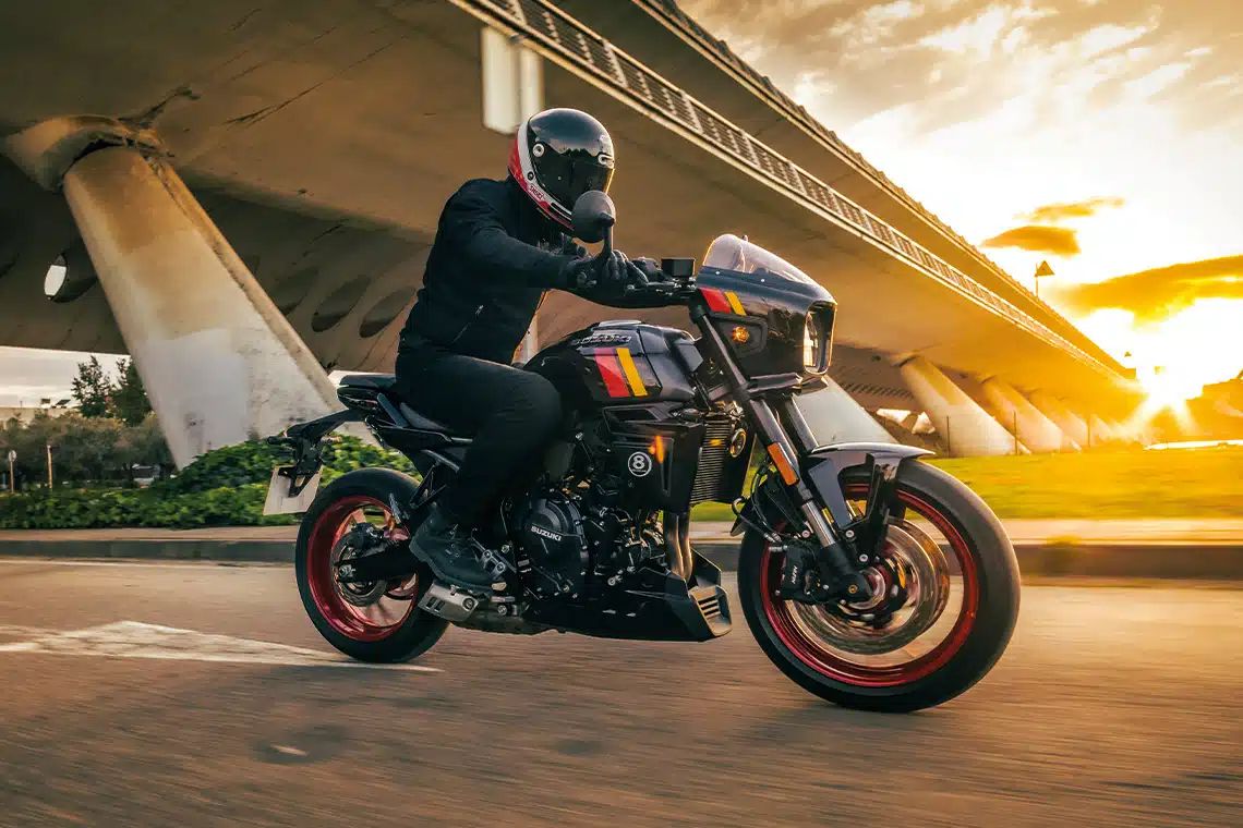 Suzuki GSX-8TT 2025 vue de profil