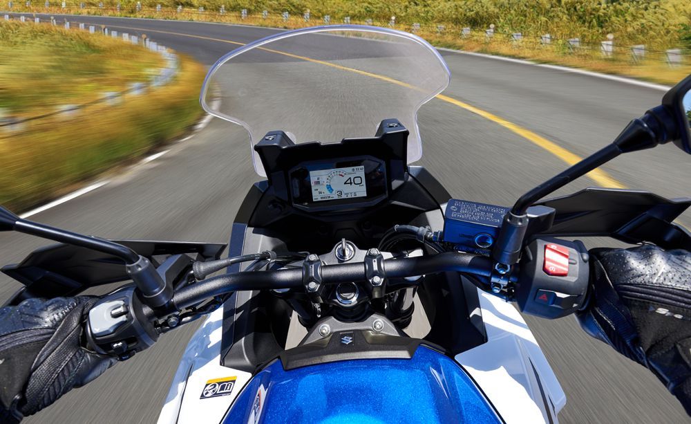 Ecran Suzuki SV-7 GX 2026 Ecran Suzuki SV-7 GX 2026