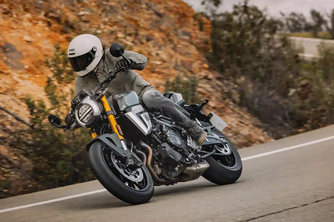 Suzuki GSX-8T 2026 en action Suzuki GSX-8T 2026 en action