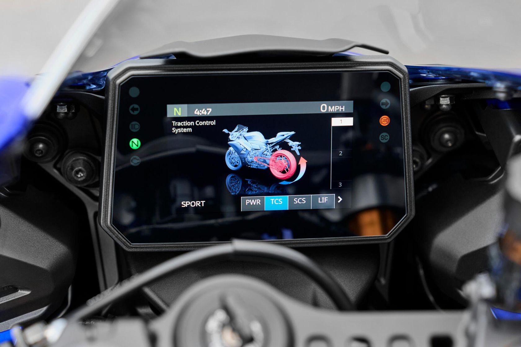 Ecran Yamaha R7 2026