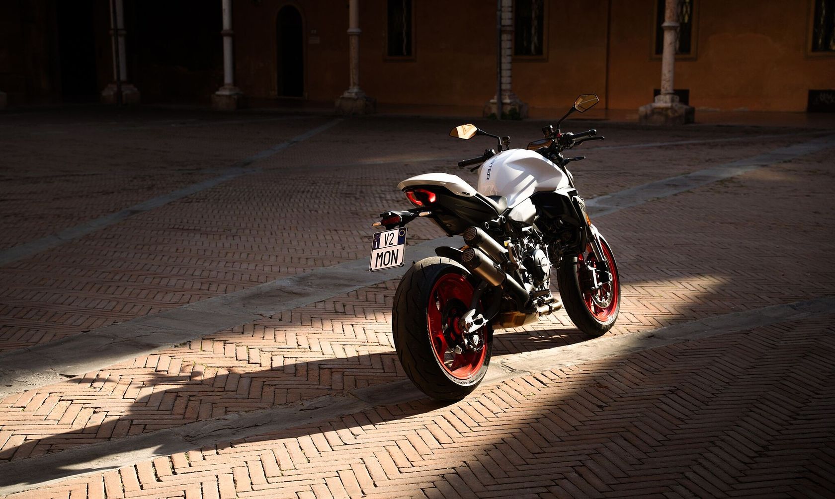 Ducati Monster 2026