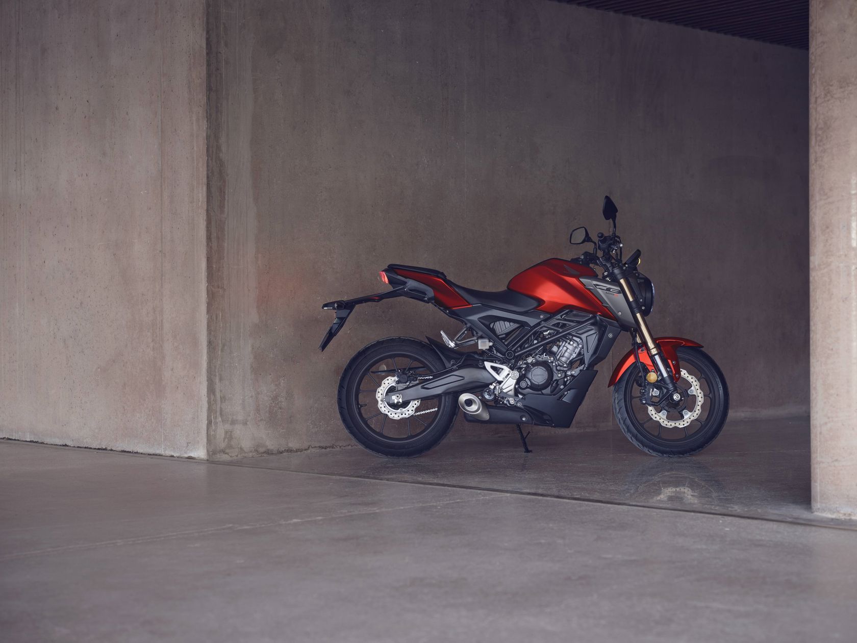 Honda CB125R 2026 vue de profil