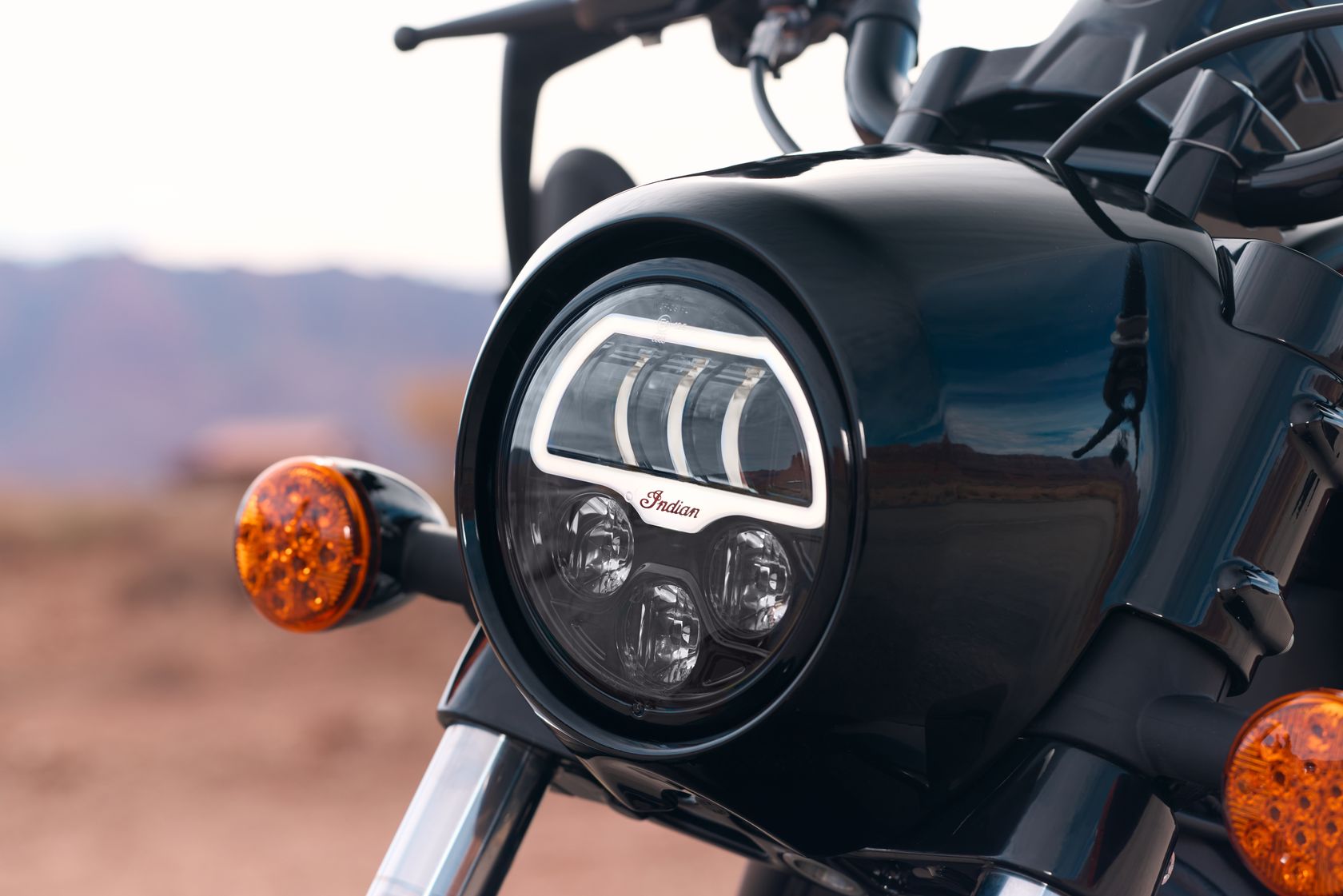 Phare led Indian Scout Bobber édition 125e anniversaire Phare led Indian Scout Bobber édition 125e anniversaire