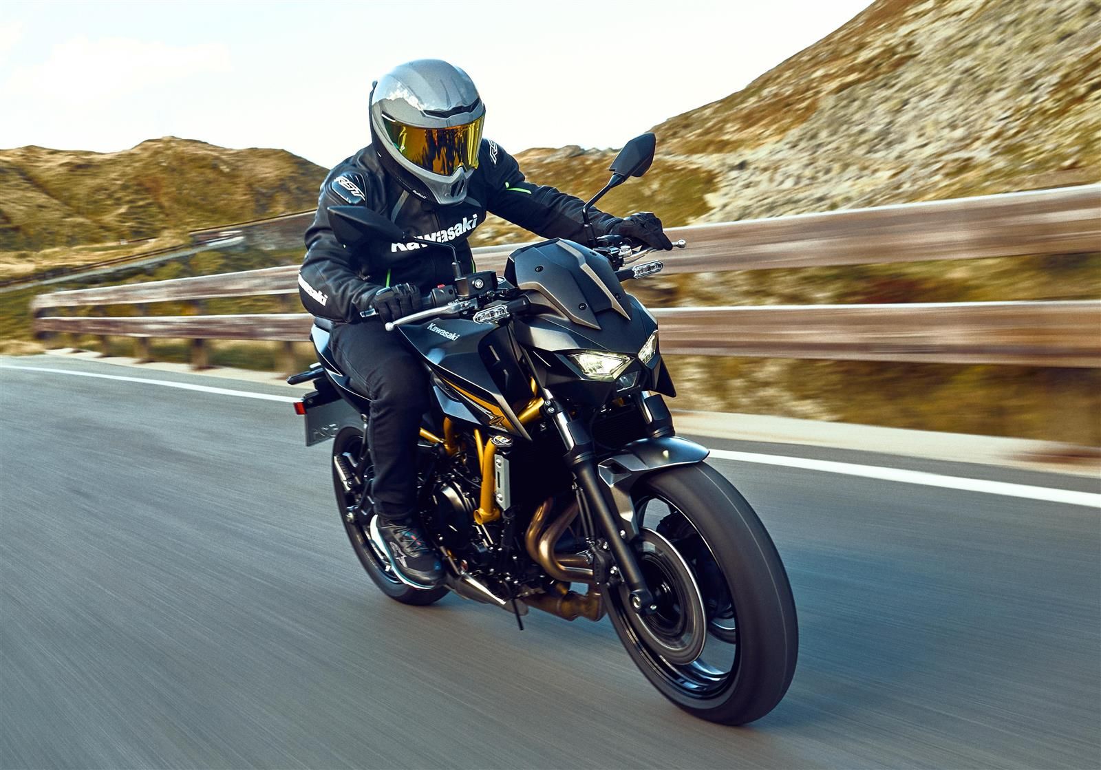 Kawasaki Z650 S 2026 en action