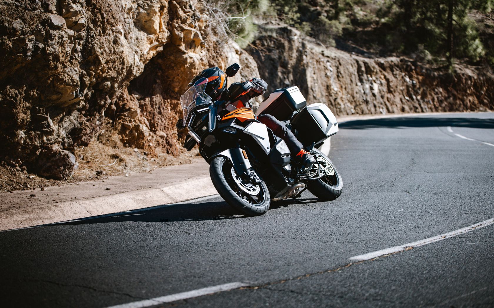 KTM 1390 Super Adventure S Evo 2026 en voyage KTM 1390 Super Adventure S Evo 2026 en voyage