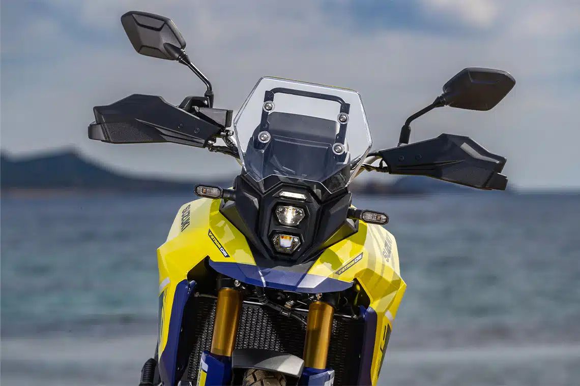Suzuki V-Strom 800DE 2026 vue de face Suzuki V-Strom 800DE 2026 vue de face