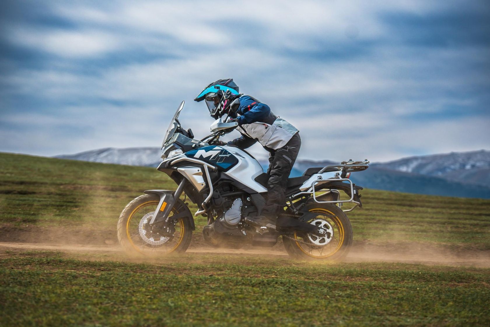 CFMoto 700MT 2026 en tout-terrain